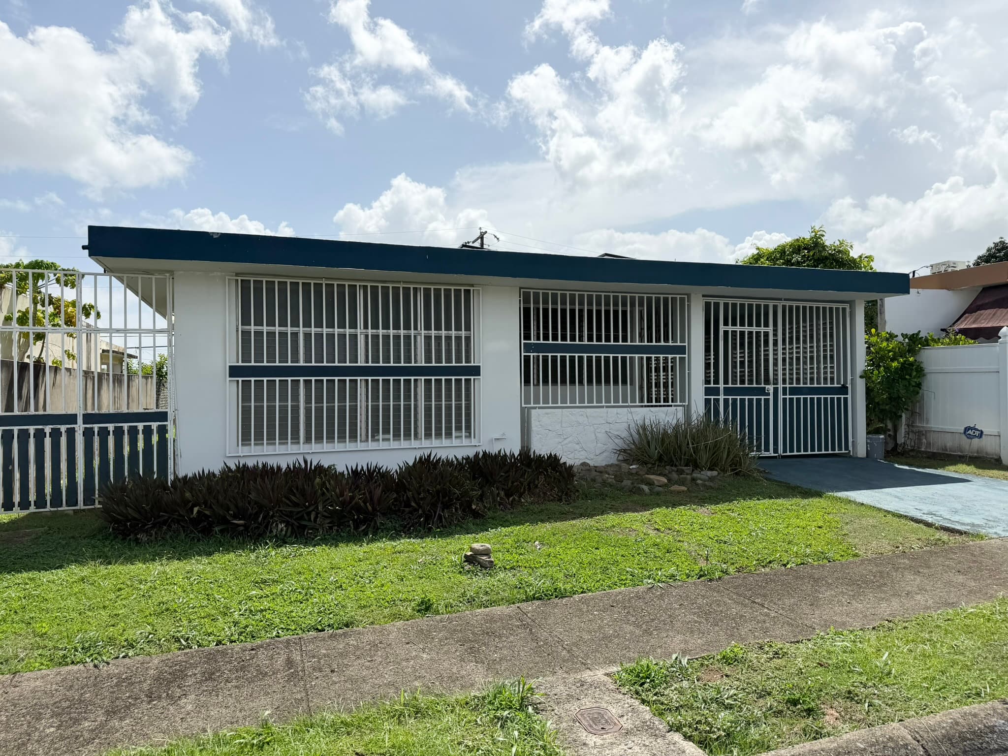 RESIDENCIA URB. FAIRVIEW, SAN JUAN