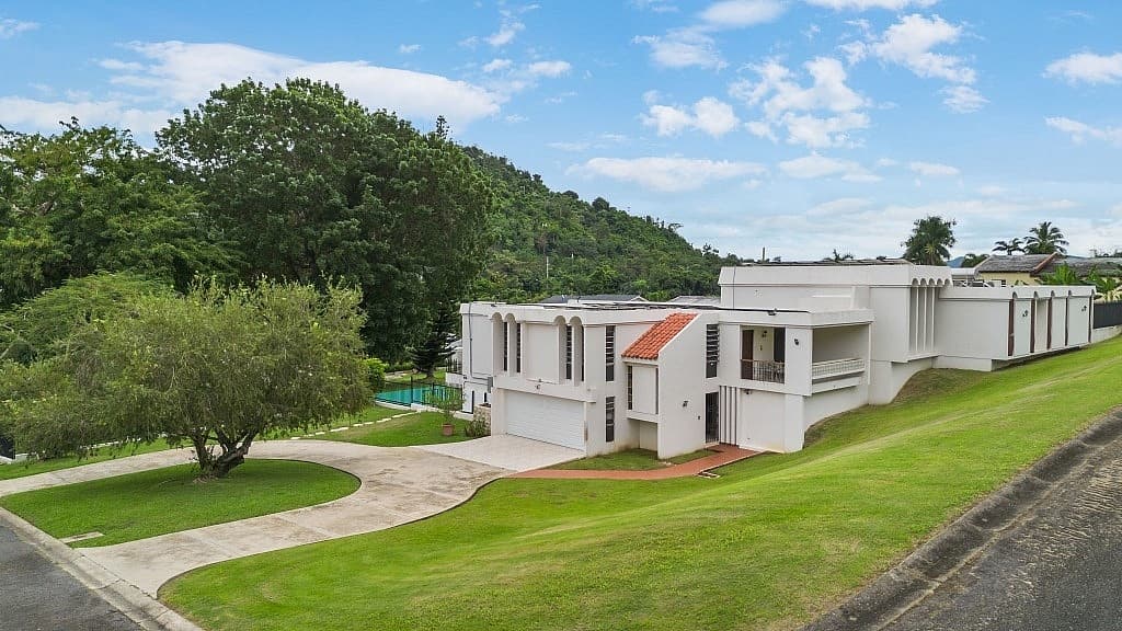 Hermosa Residencia en Urb. El Retiro, Caguas